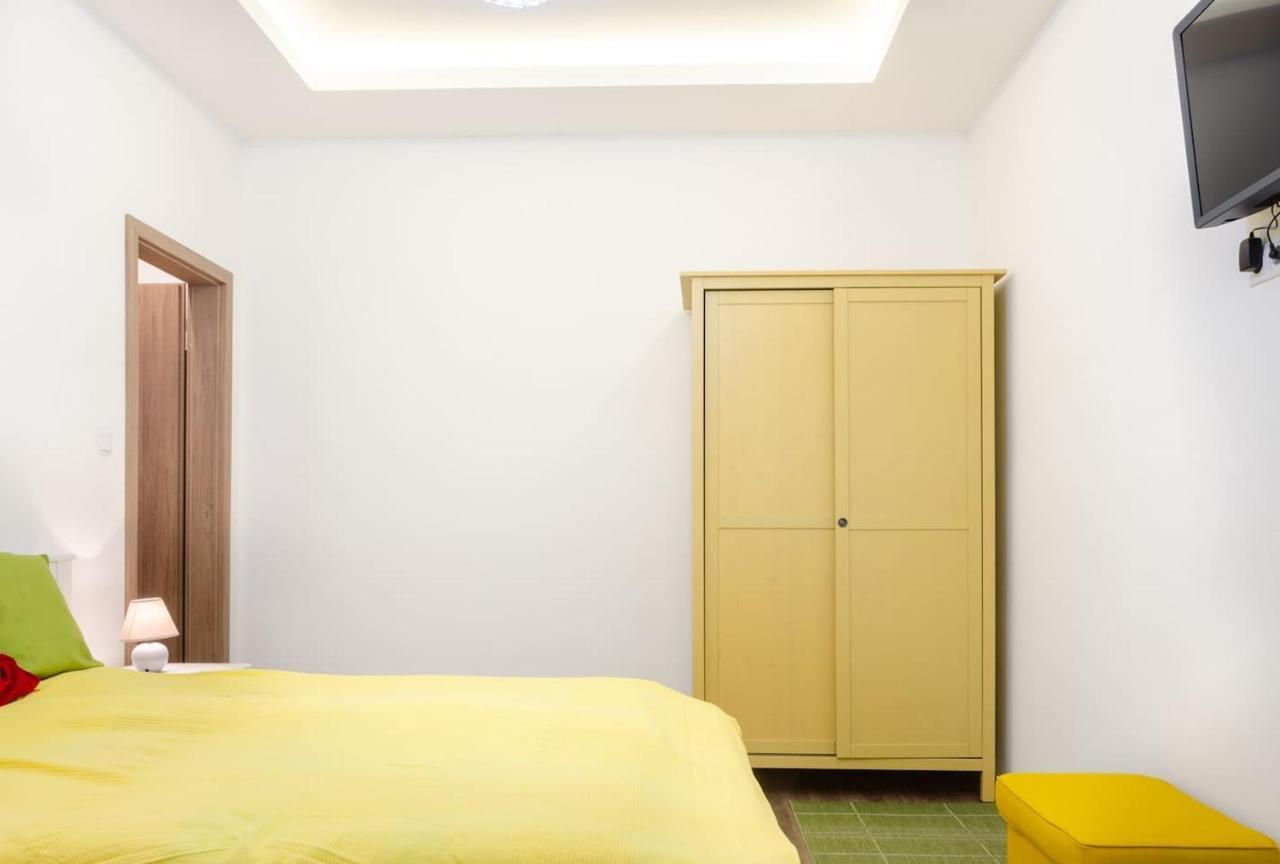 3 En Suit Bedroom Flat In The Main Centre For 6Ppl, 3Bdr,3Bthr,Ac Budapest Luaran gambar