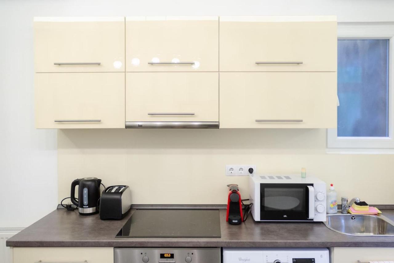 3 En Suit Bedroom Flat In The Main Centre For 6Ppl, 3Bdr,3Bthr,Ac Budapest Luaran gambar