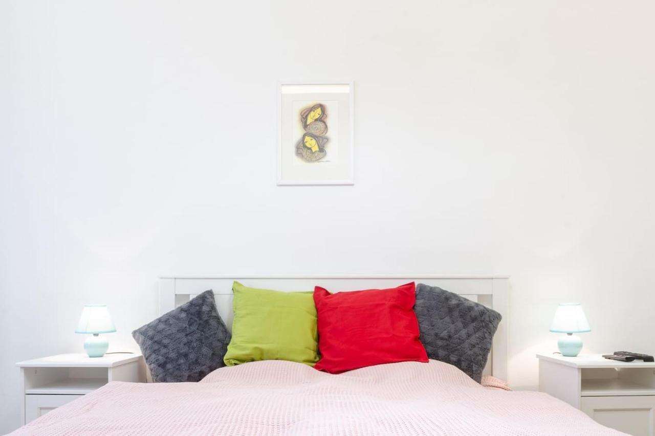 3 En Suit Bedroom Flat In The Main Centre For 6Ppl, 3Bdr,3Bthr,Ac Budapest Luaran gambar